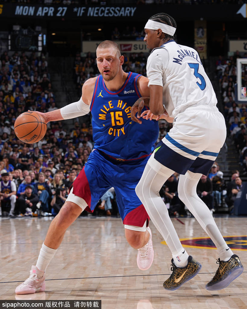 克瓦拉茨赫利亚双响，巴黎3-0完胜南特稳居法甲榜首